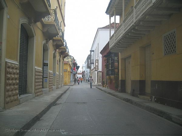 Cartagena lonely street
